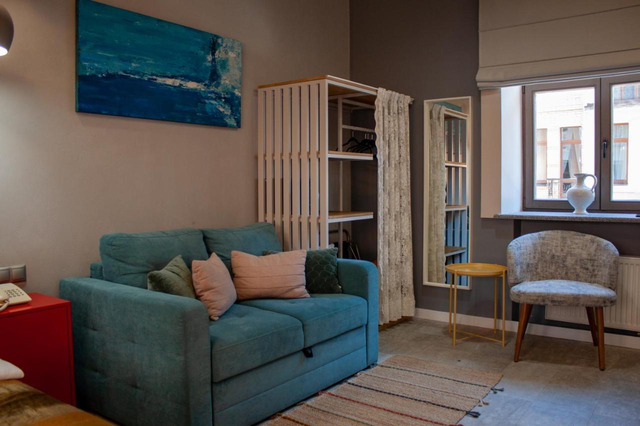 Manna Boutique Hotel (Adults Only) キエフ エクステリア 写真