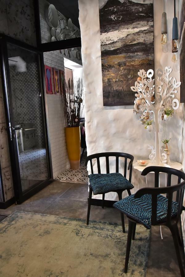 Manna Boutique Hotel (Adults Only) キエフ エクステリア 写真